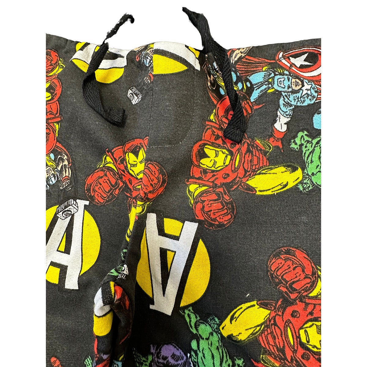 Pantalon de jogging Avengers - 6A Garçon - Enfant - Noir - 60% Coton, 40% Polyester, 240 GSM FLEECE BRUSHED - TrendyFlair