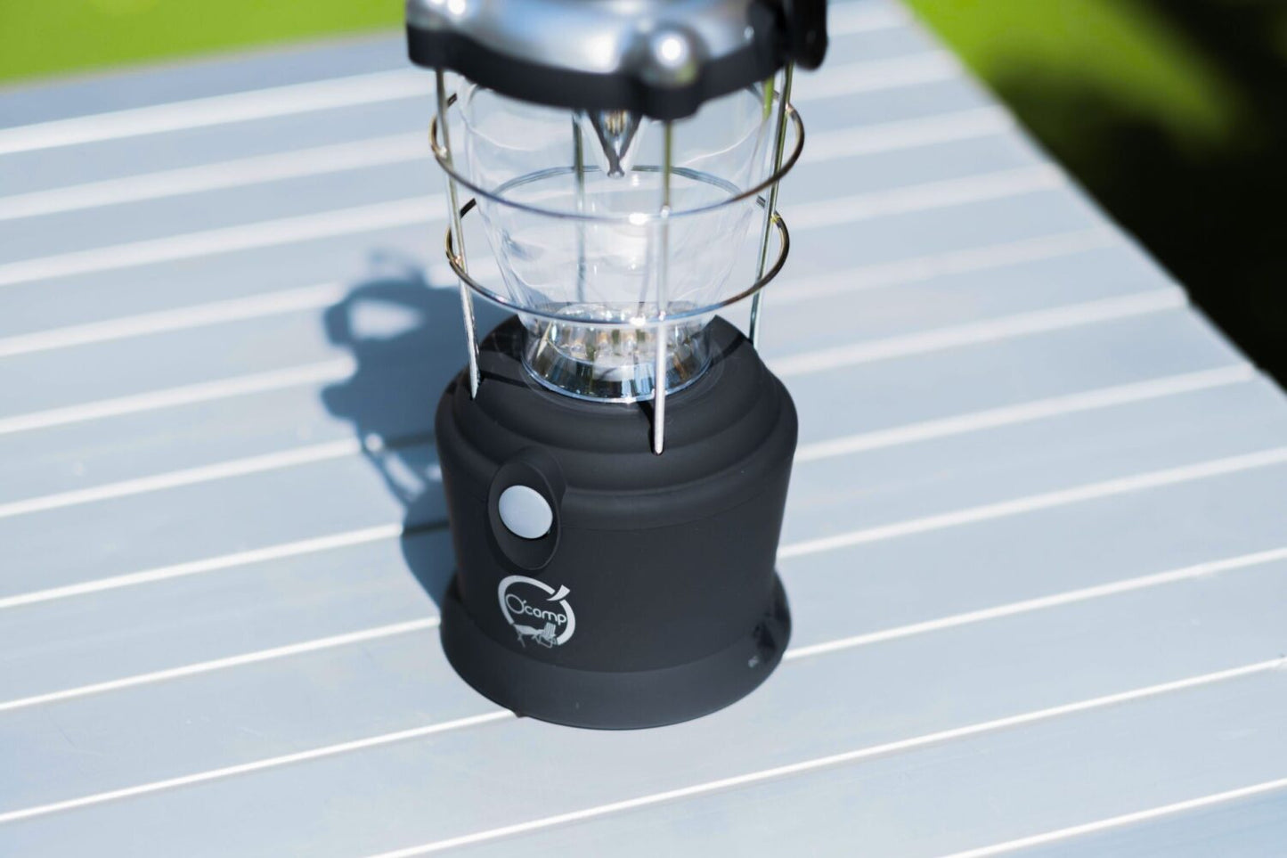 Lanterne de camping - Eclairage 12 LED - Poignée + boussole inclus | Compacte et pratique | Noir | TRENDYFLAIR