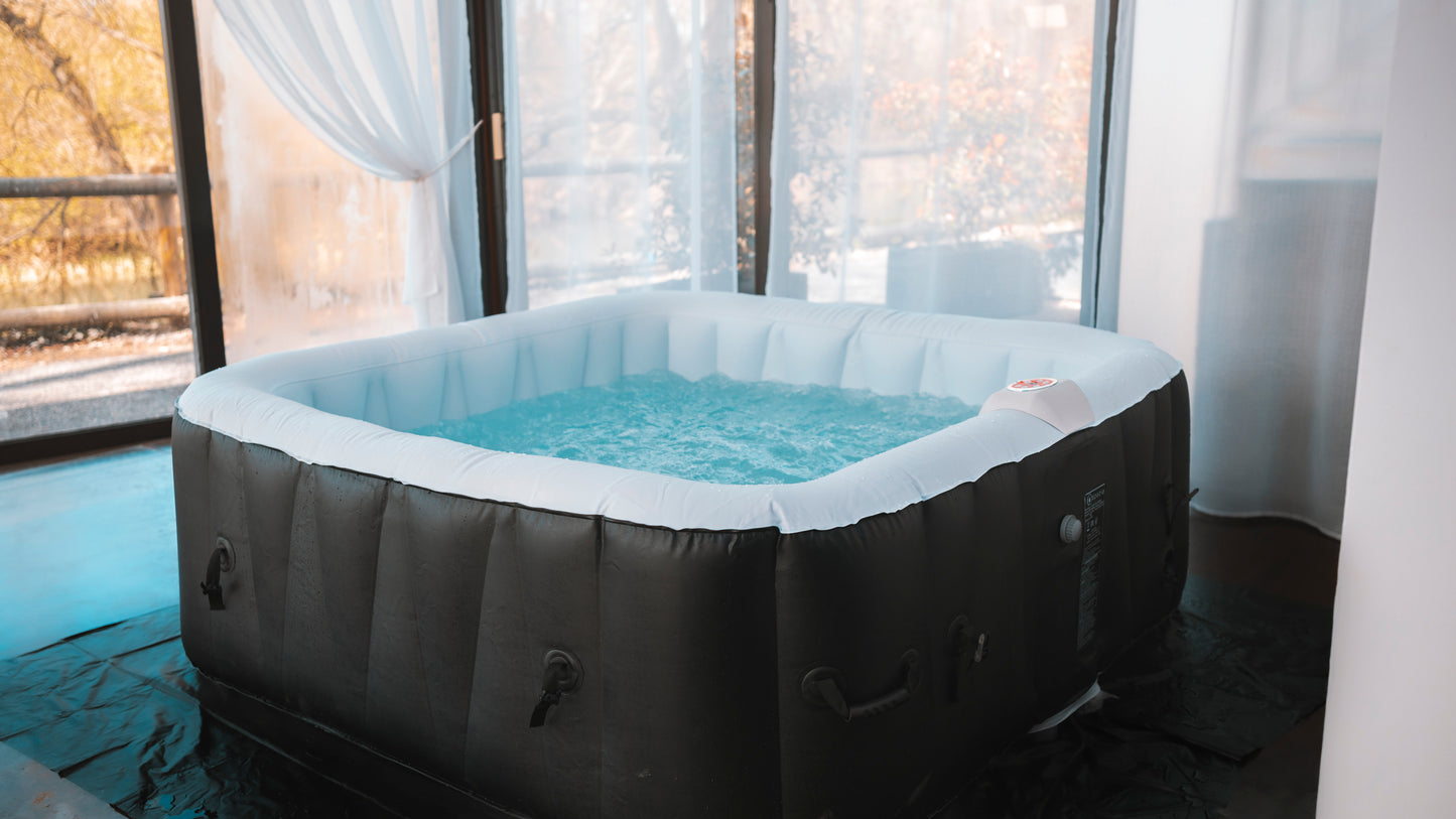 Spa Gonflable - 4 Places Carré, Filtre et Bâche Inclus | Dimensions 155 x 155 cm | Confortable et Relaxant | Idéal pour la Détente à Domicile | TRENDYFLAIR