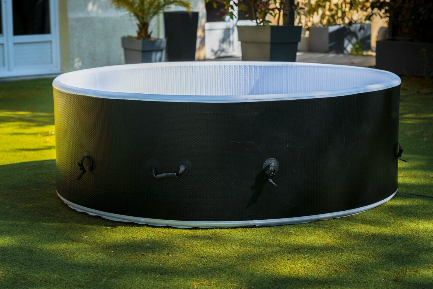 Spa Gonflable - 6 Places, Rond, Dropstitch, Filtre et Bâche Inclus | TRENDYFLAIR