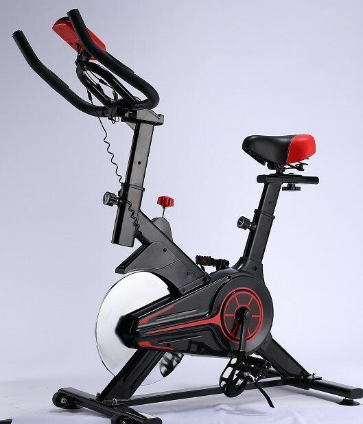 Vélo d'appartement spinning - O’Fitness - Compteur 5 fonctions - Roue d'intertie : 6 Kg | Compact et robuste | Noir et rouge | TRENDYFLAIR