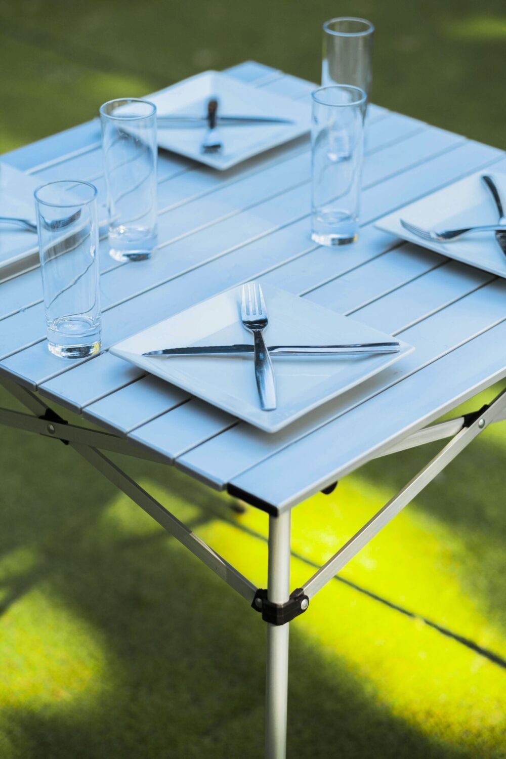 Table à lattes de camping - O'Camp - Housse de transport inclus - Légère et durable | Facile à transporter | 70 x 70 x 70 cm | Gris anthracite | TRENDYFLAIR
