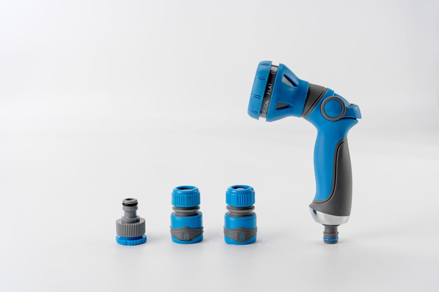 Pistolet d'arrosage et nettoyage - 8 jets - Kit complet avec raccords d'arrosage soft touch | Ergonomique et polyvalent | Noir et bleu | TRENDYFLAIR