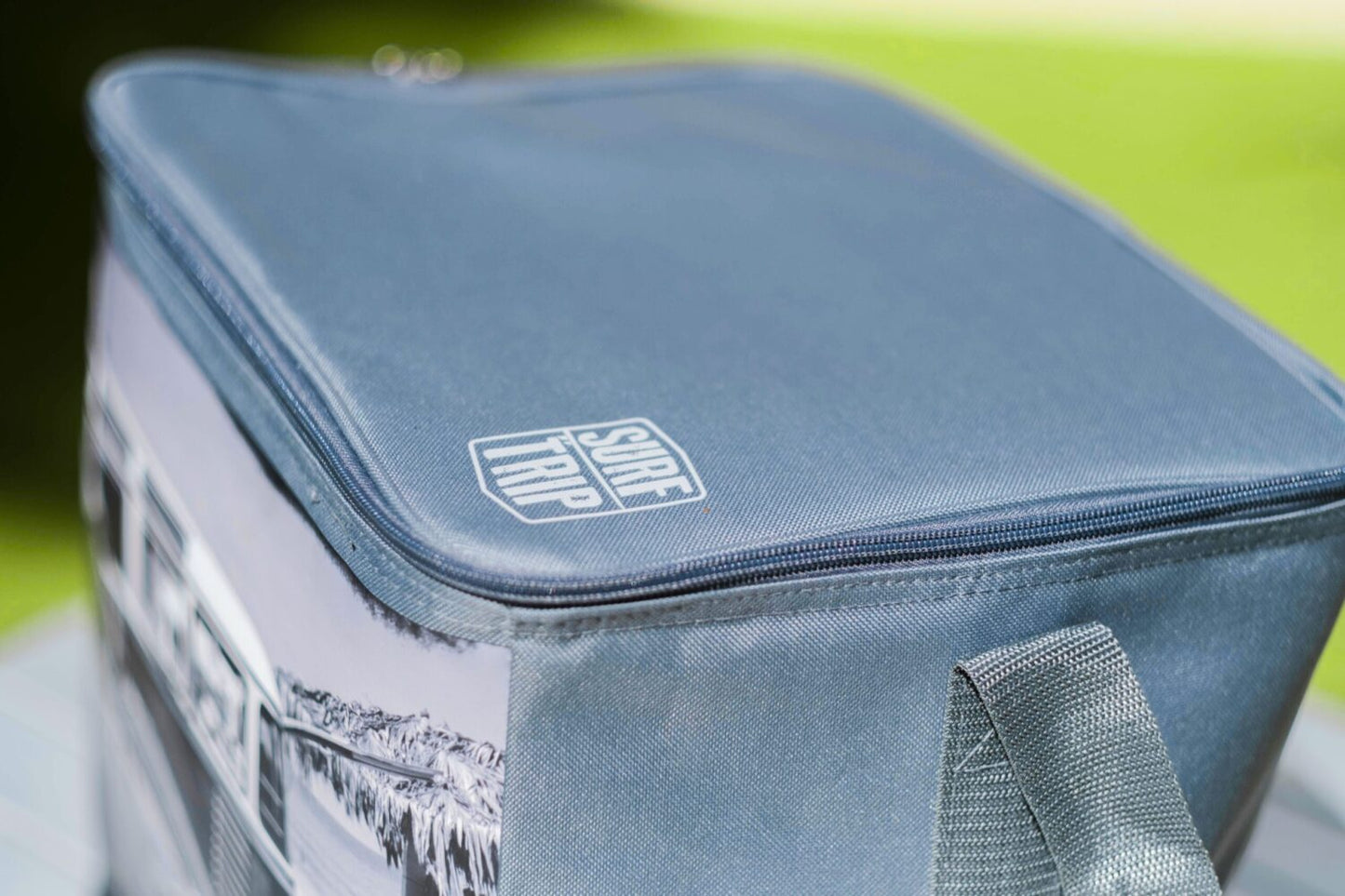 Glacière souple isotherme - Surftrip - Avec lanière de transport - 20 Litres | Pratique et spacieuse | 40x30x20 cm | Bleu marine | TRENDYFLAIR