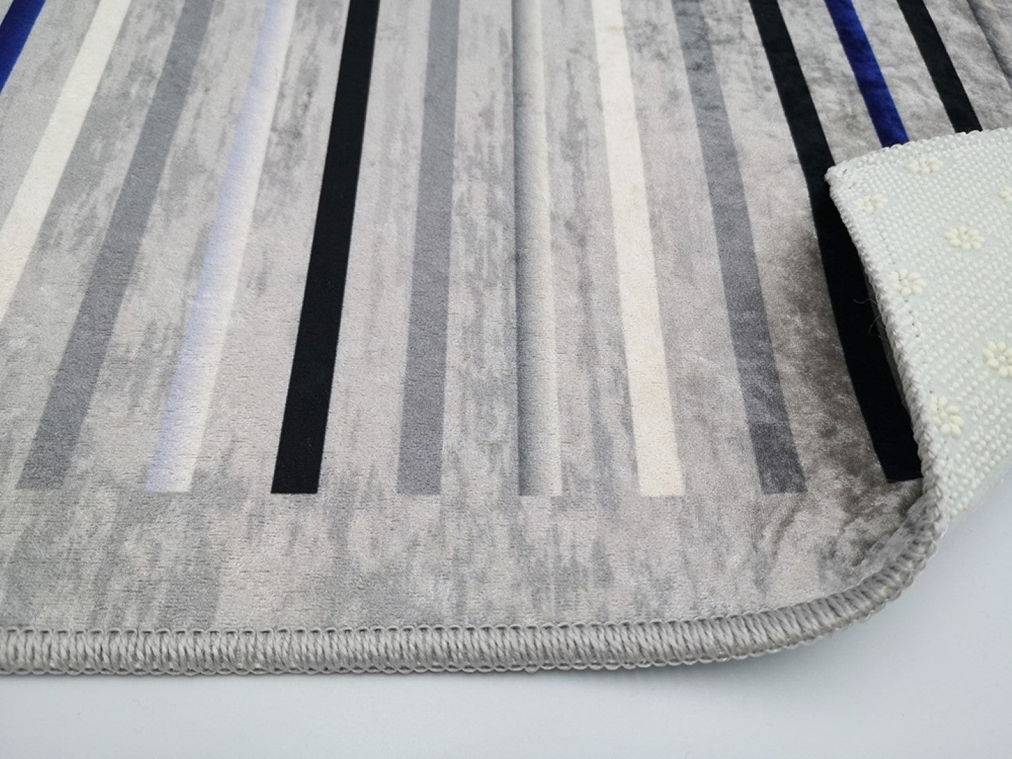 Tapis Rayures Gris Dimensions - 160x230 – Qualité supérieure pour Maison, Appartement, Bureau – Style élégant et durable – Confort optimal, facile à nettoyer – Idéal salon et chambre