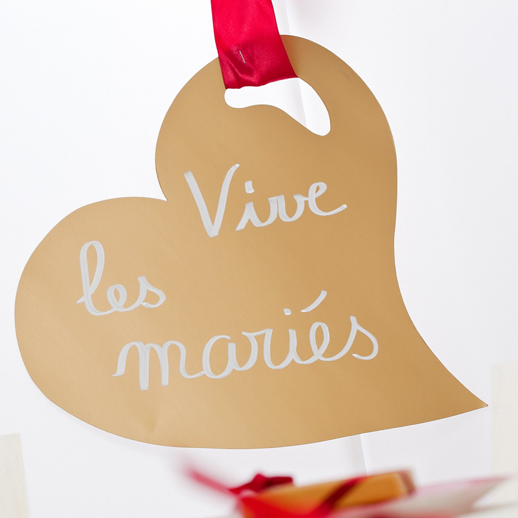 5878802f2d79b2fd53f7a25932b9fdf3